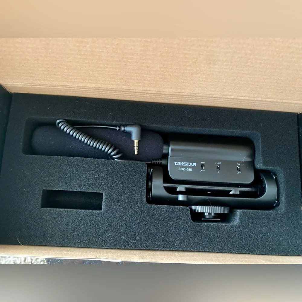 Perfectly good microphone for almost every camera!